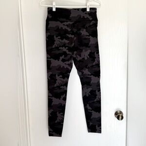 BUNDLE ME! Wild Fable Ladies Camouflage Leggings